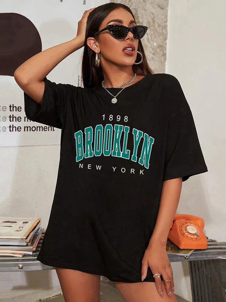 1898 Brooklyn New York Print Oversized T-Shirt