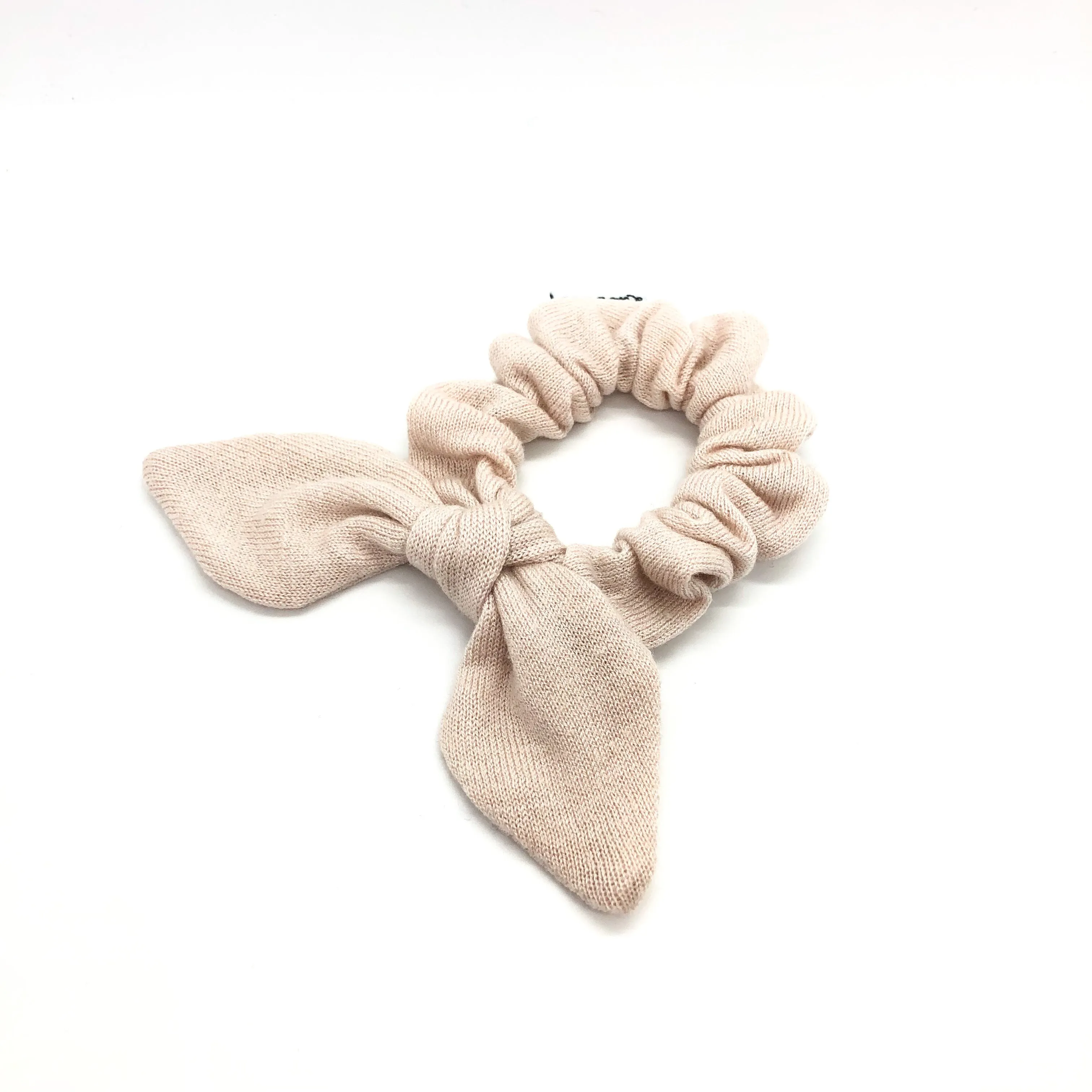 CASHMERE SCRUNCHIE | Angela