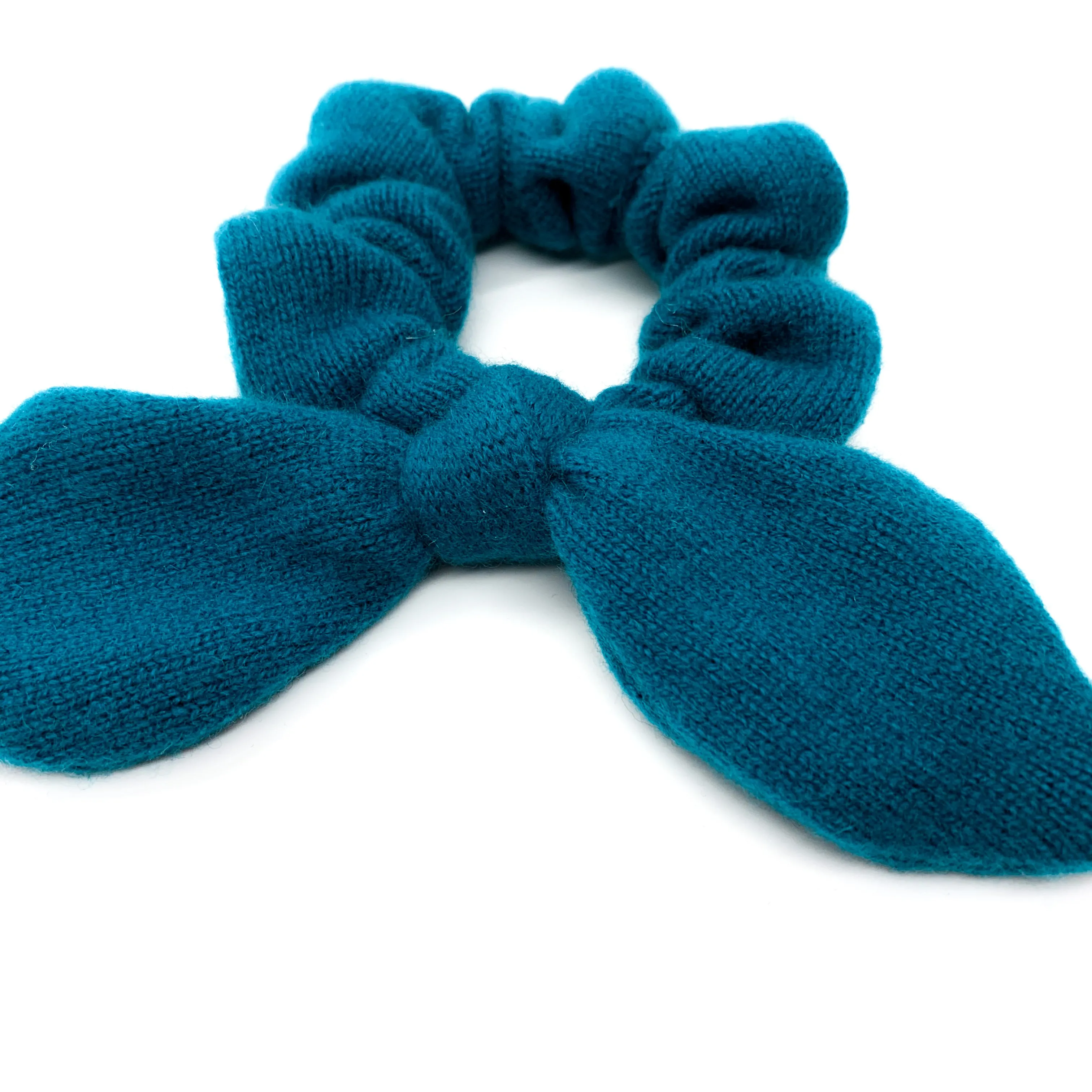 CASHMERE SCRUNCHIE | Courtney