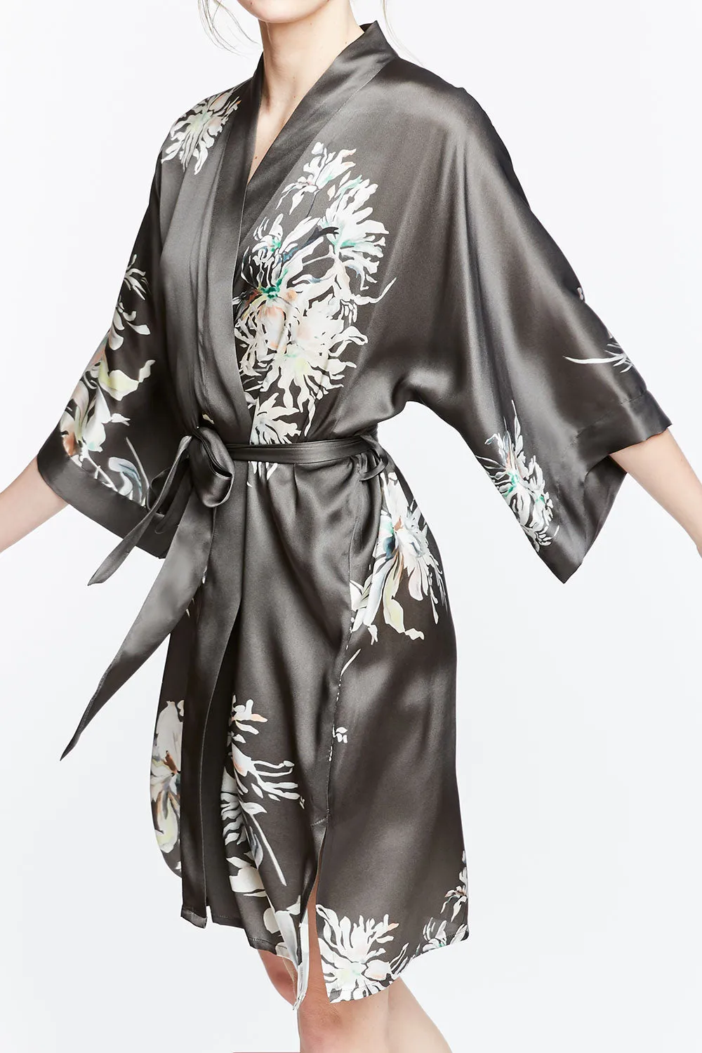 Silk Yuri Short Kimono Robe
