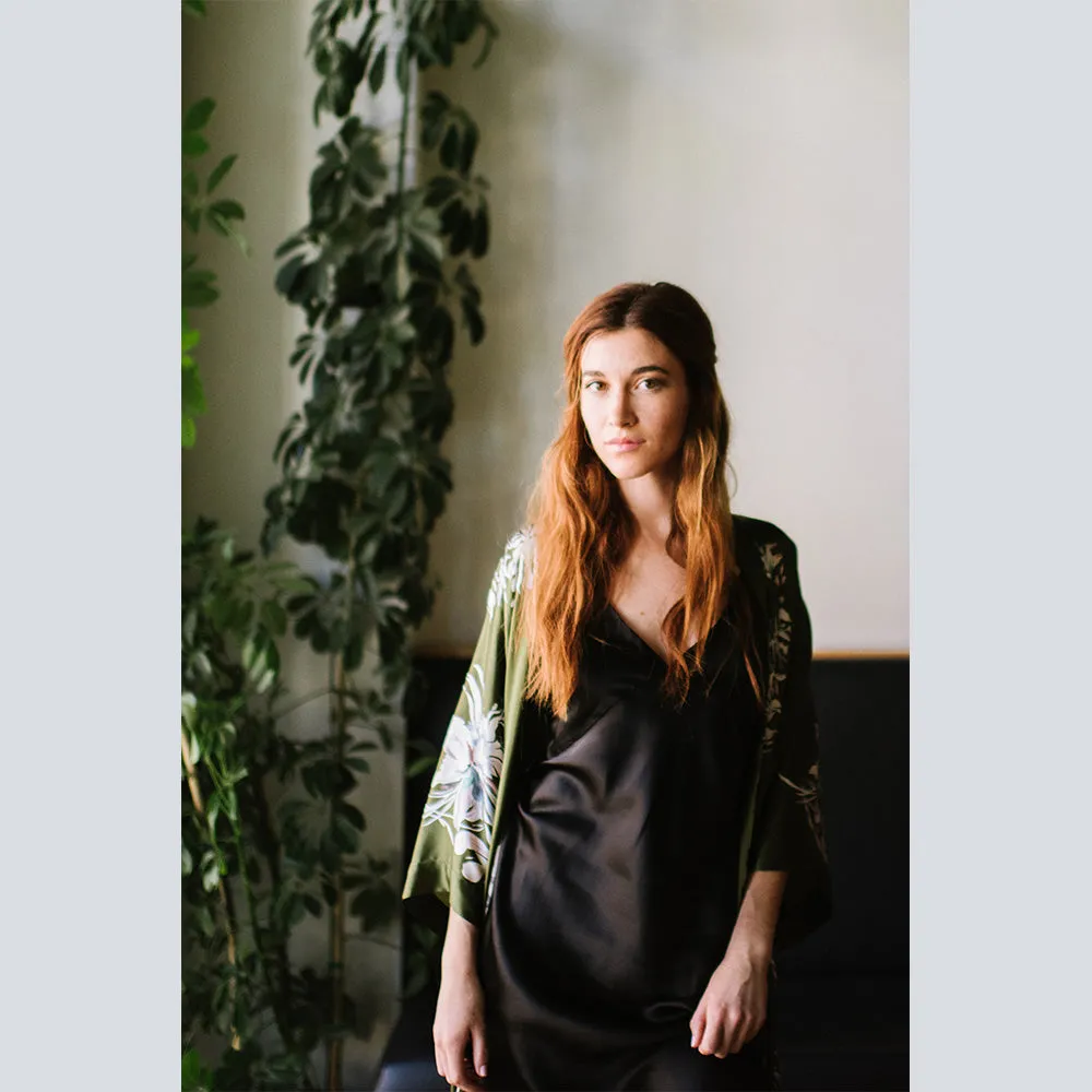 Silk Yuri Short Kimono Robe