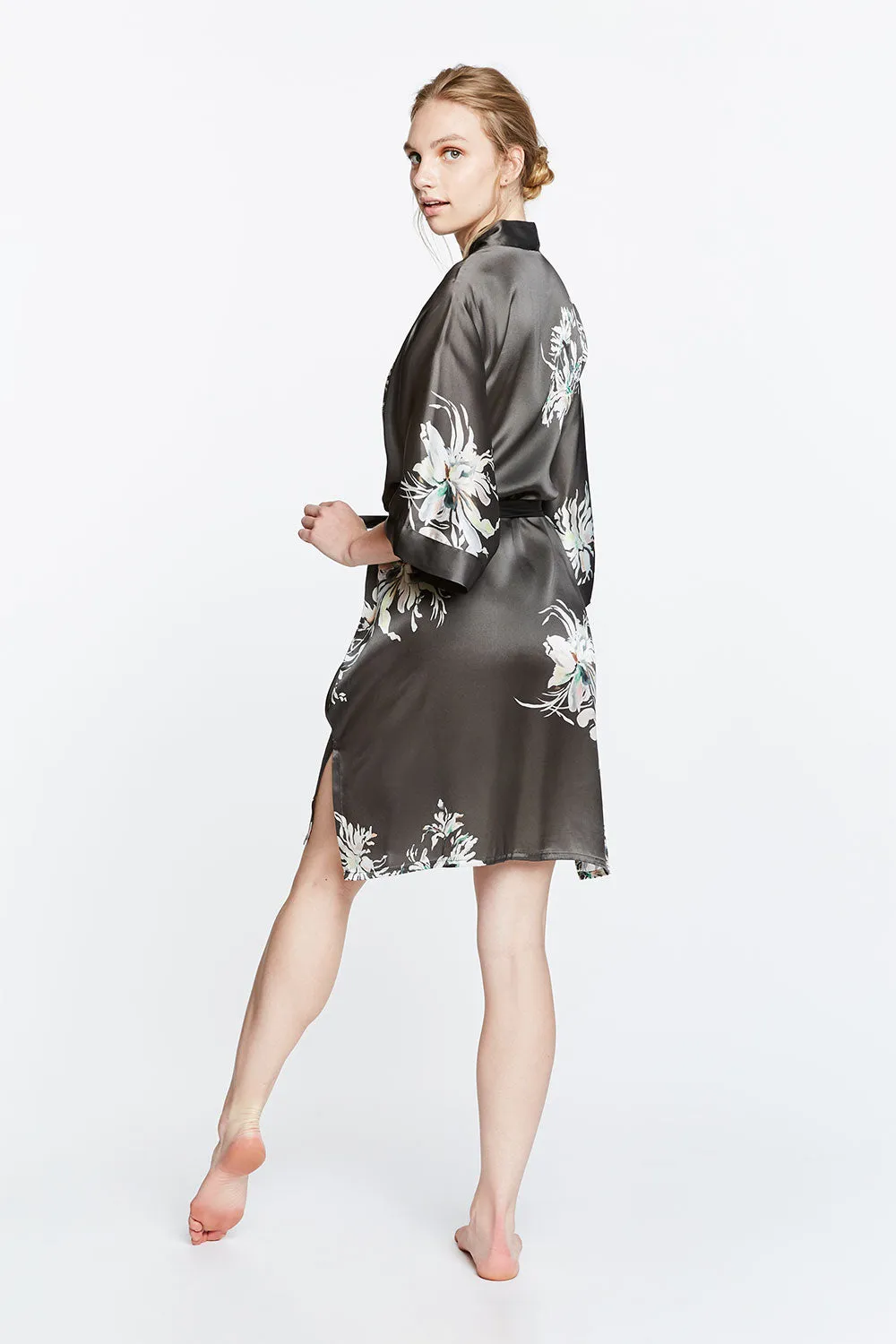 Silk Yuri Short Kimono Robe