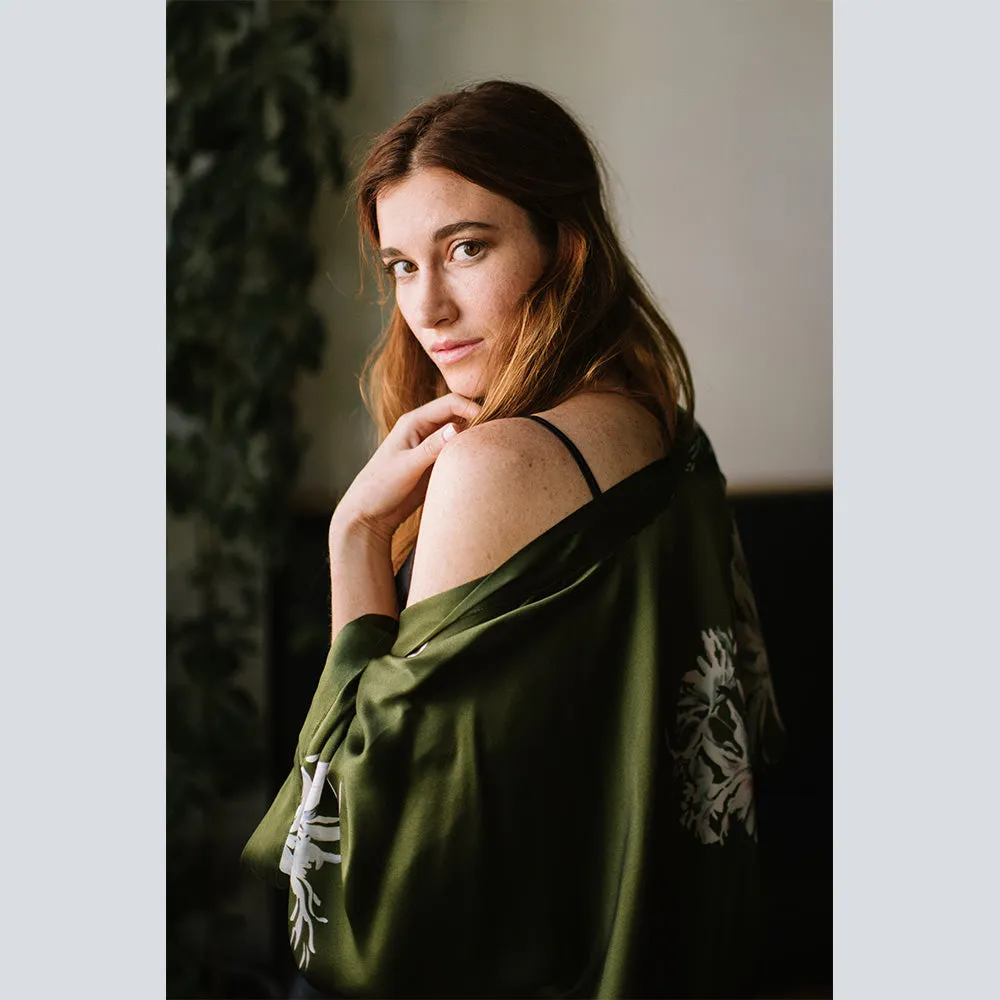 Silk Yuri Short Kimono Robe