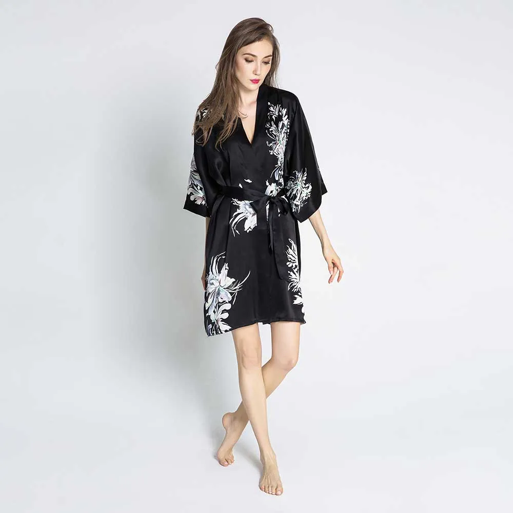 Silk Yuri Short Kimono Robe
