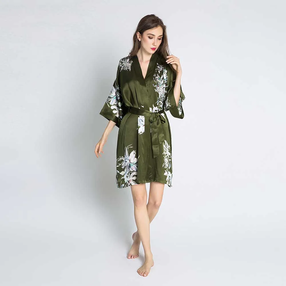 Silk Yuri Short Kimono Robe