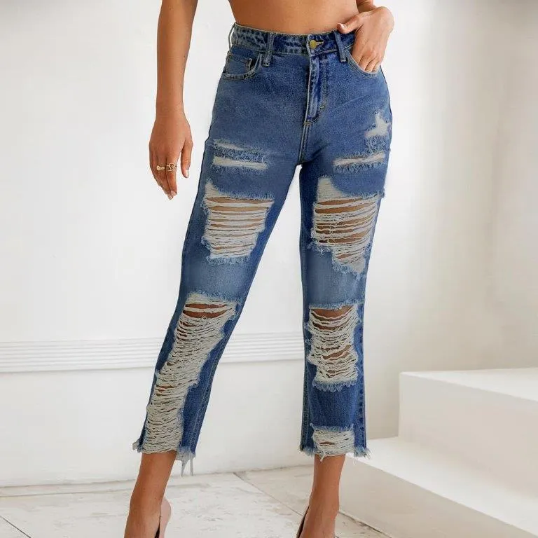 TAMARA: Der Blickfänger - Destroyed Cropped Denim Jeans